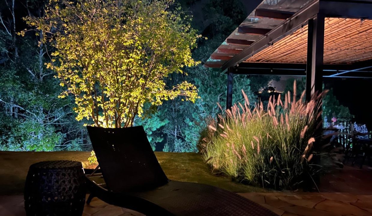 9f5c675e-c77e-4310-b524-d41093e90ce0 2